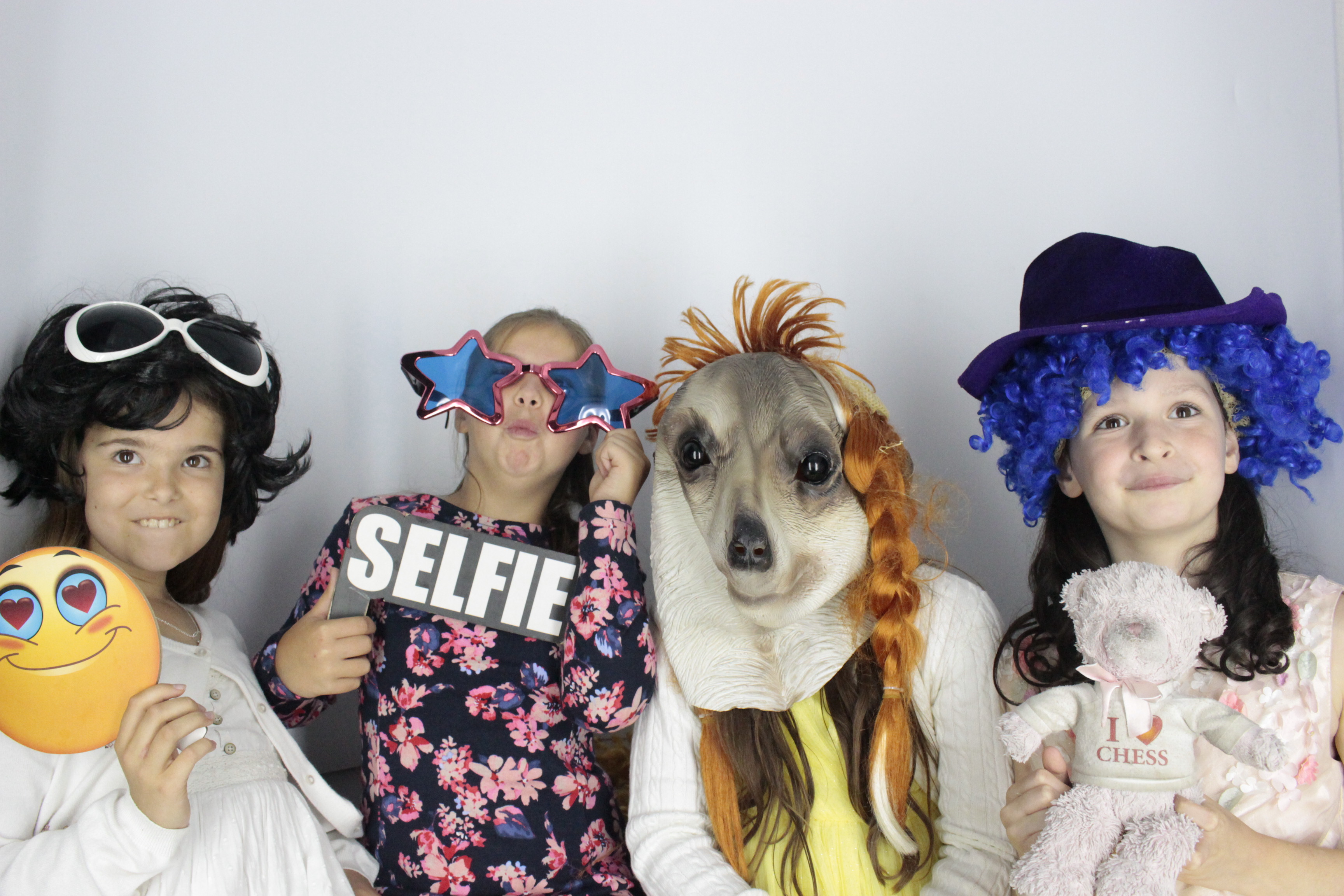 Nadine 40th Birthday  | View more photos from the event at gallery.myphotoboothexperience.co.uk/u/MyPhotoBoothExperienceLtd/Nadine-40th-Birthday
